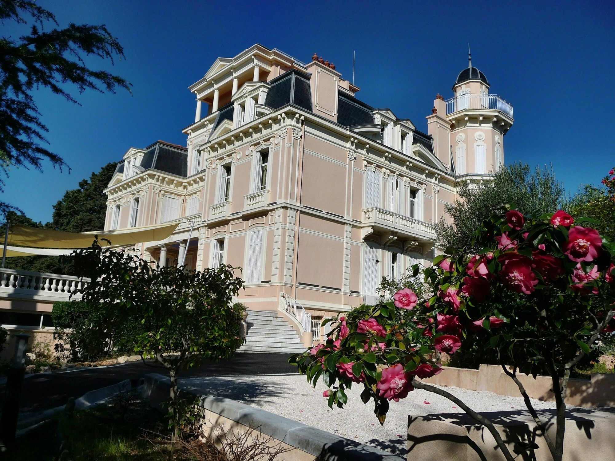 Residence Les Tourelles Σαιντ-Μαξίμ Εξωτερικό φωτογραφία